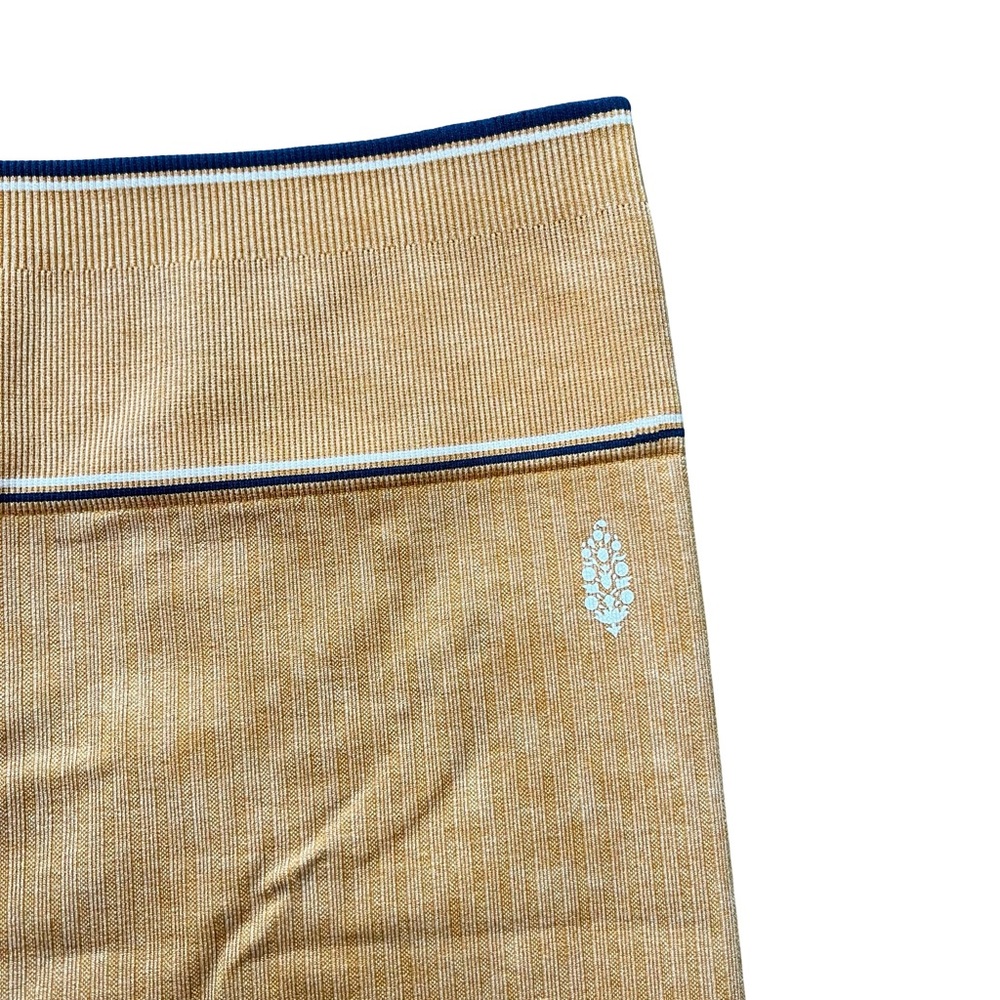 Free People Movement Women's Gold Varsity Tipping Ribbed Seamless Shorts M/L - Picture 4 of 5